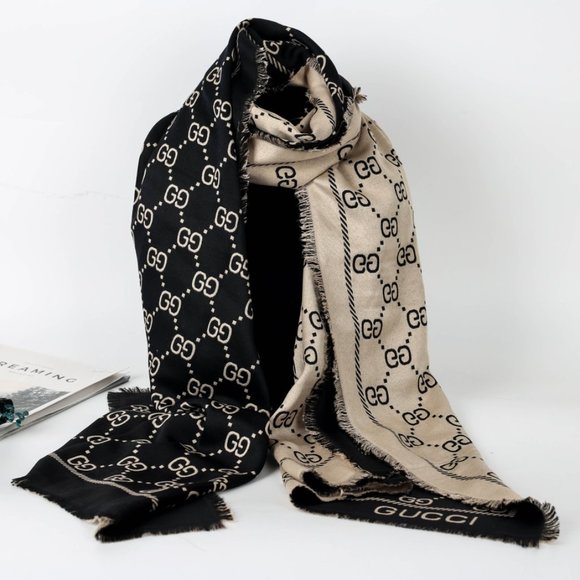 GUCCI vintage cashmere scarf - Picture 4 of 8